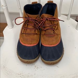 Sorel lace up duck boots size US 9 EUR 40.